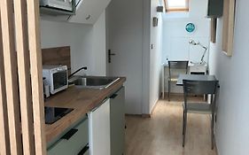 Studio centre-ville avec garage